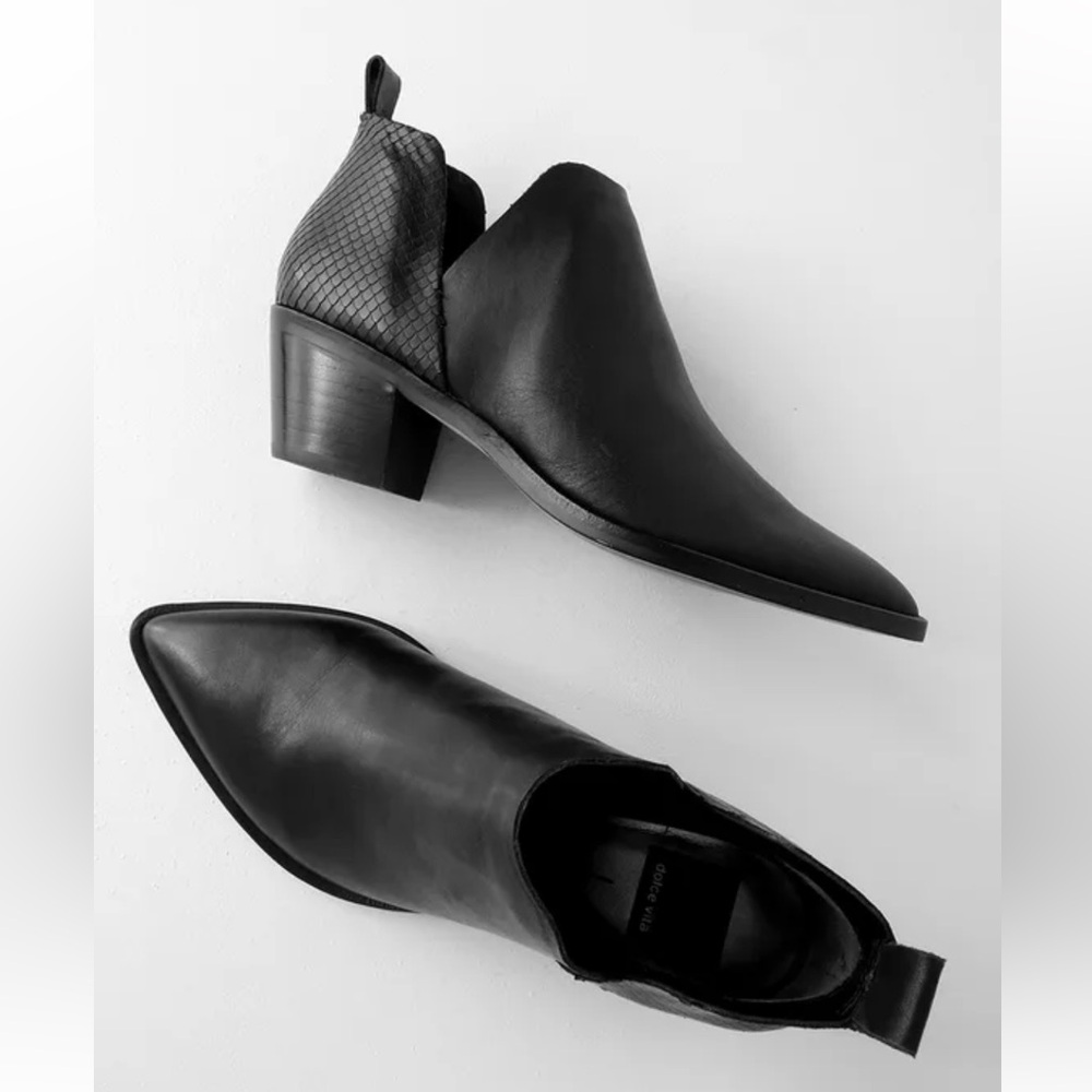 Dolce Vita Sonni Black Leather Ankle Booties - Picture 2 of 9